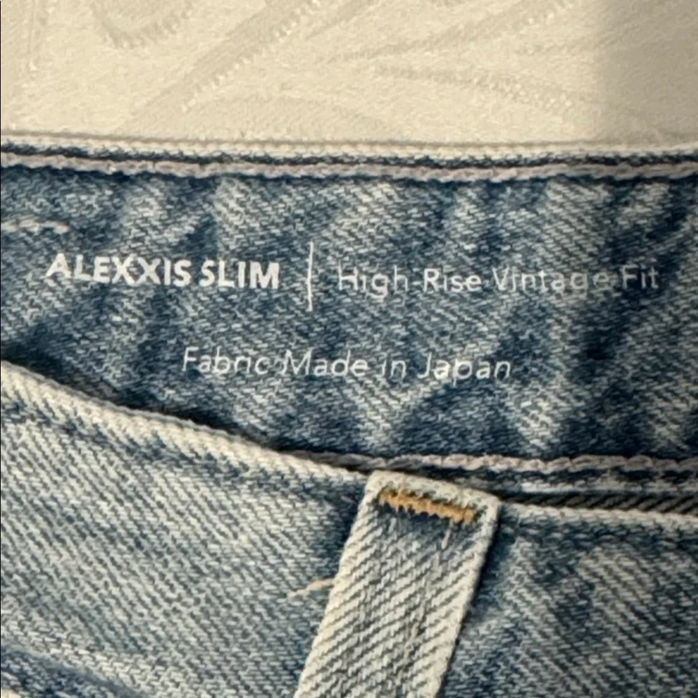 🎉HP🎉AG Hi-Rise Straight Leg Jeans. Ladies 30 - Picture 10 of 16